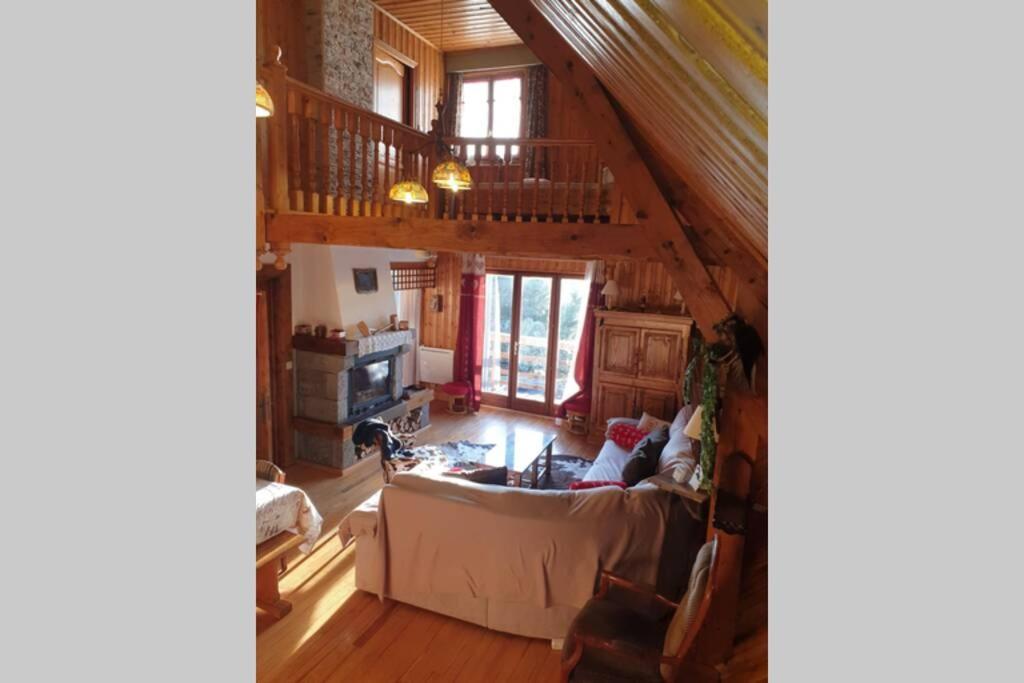 Authentique Chalet Vue Sur Le Lac Et Les Pistes เบสเซต์-แซงตานัสแตส ภายนอก รูปภาพ