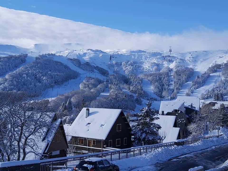 Authentique Chalet Vue Sur Le Lac Et Les Pistes เบสเซต์-แซงตานัสแตส ภายนอก รูปภาพ